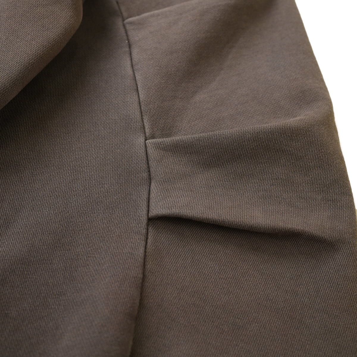SILENT FORM ZIP HOODIE/ BURNT UMBER
