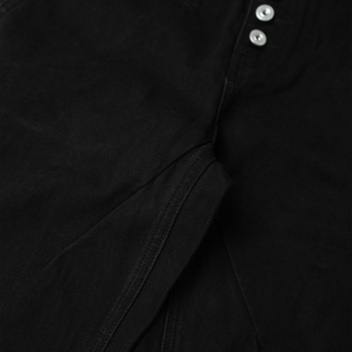 BUTTON FLY BOOTCUT JEANS/ BLACK