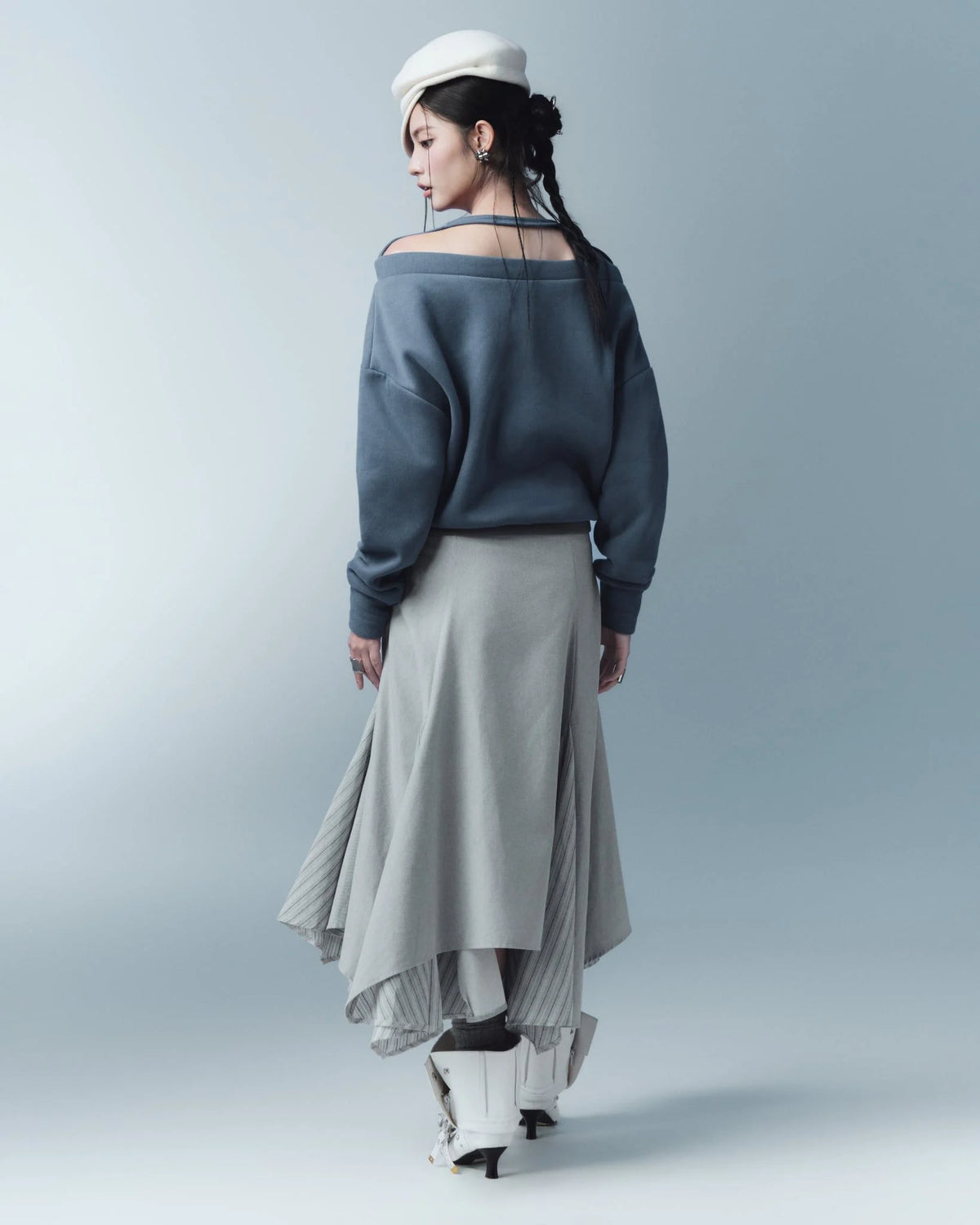 BALWIN SWEATER (BLUE)