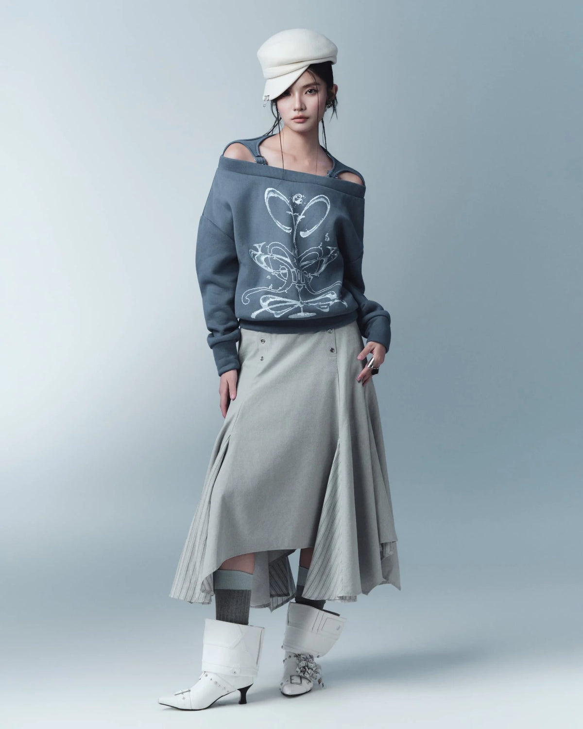 BALWIN SWEATER (BLUE)