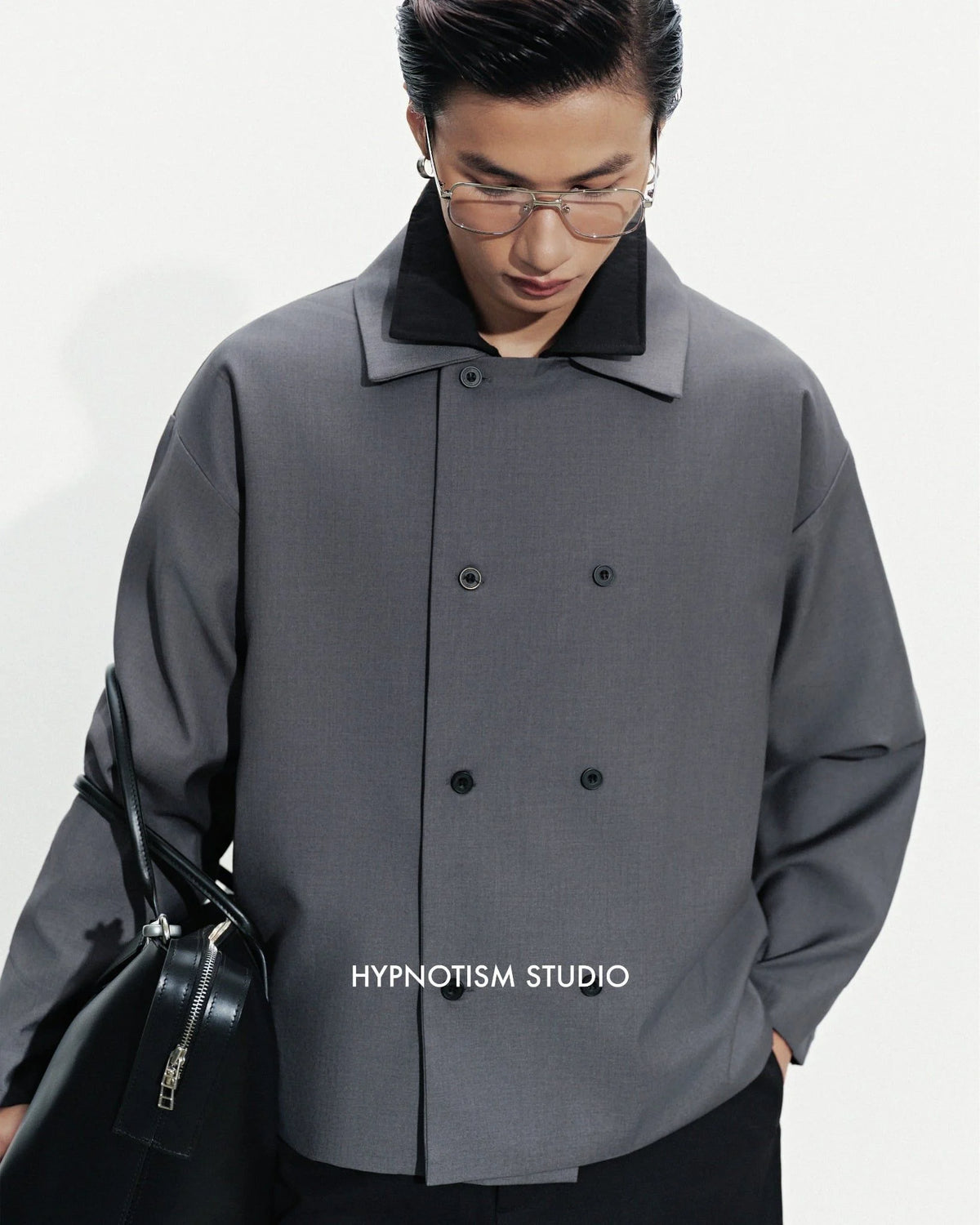 BLACK STAPLE JACKET