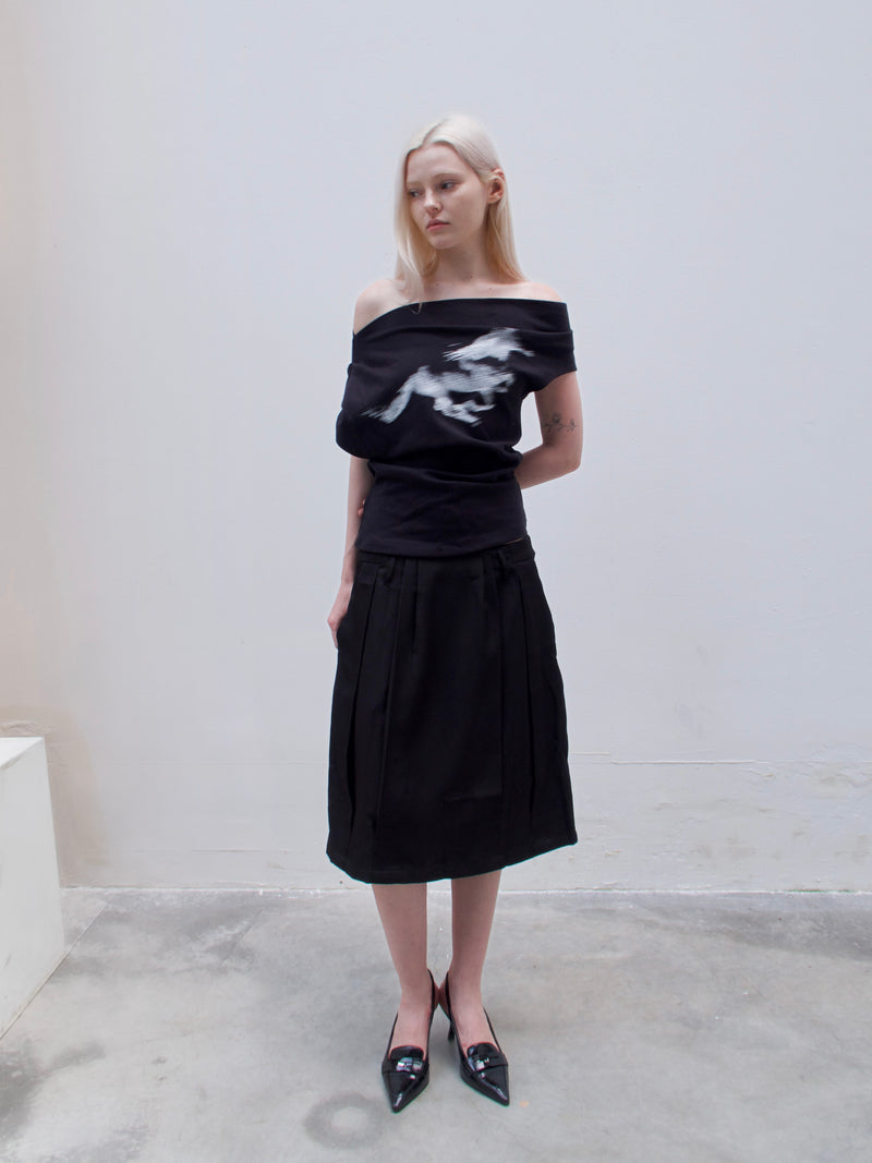 TOP:03 - HORSE TEE - BLACK
