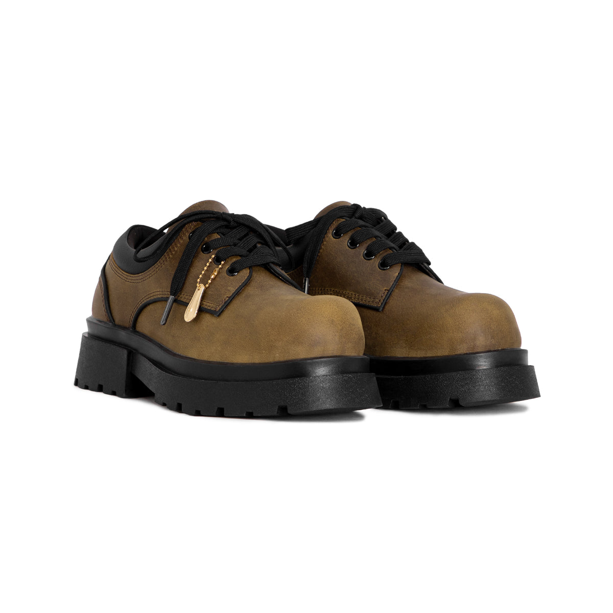 the-gigantic-wolf-mocha-brown-derby thewolf astoud