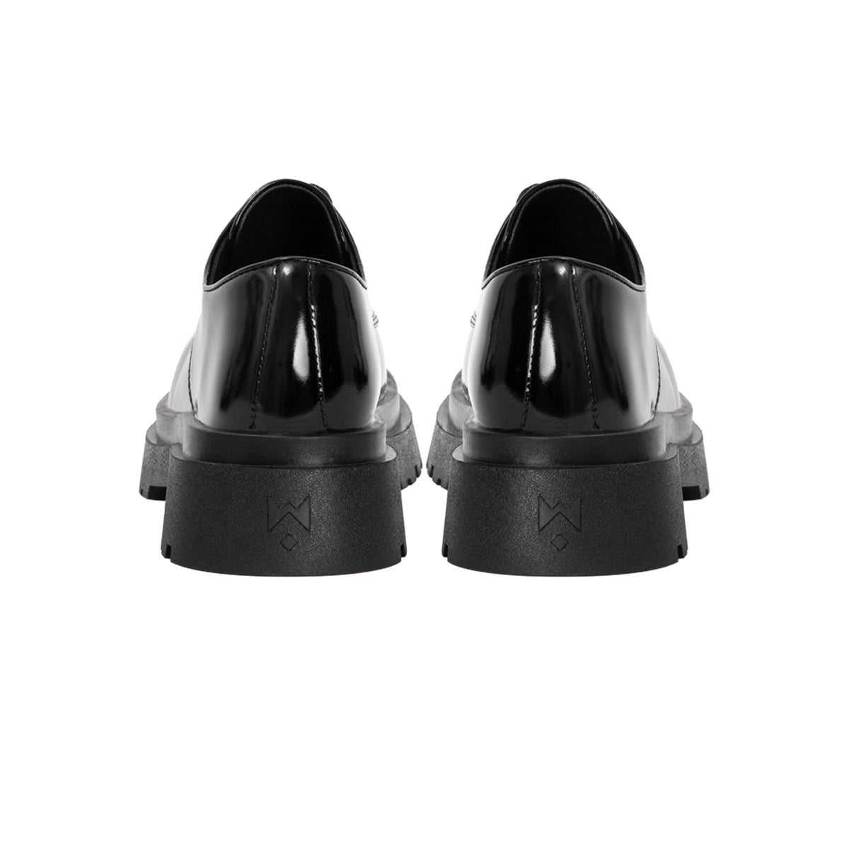 the-chunky-wolf-ss24-shiny-black-derby the wolf astoud