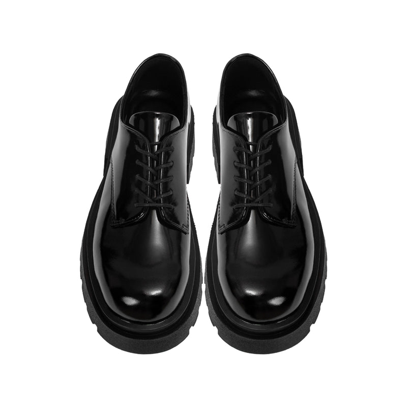 the-chunky-wolf-ss24-shiny-black-derby the wolf astoud