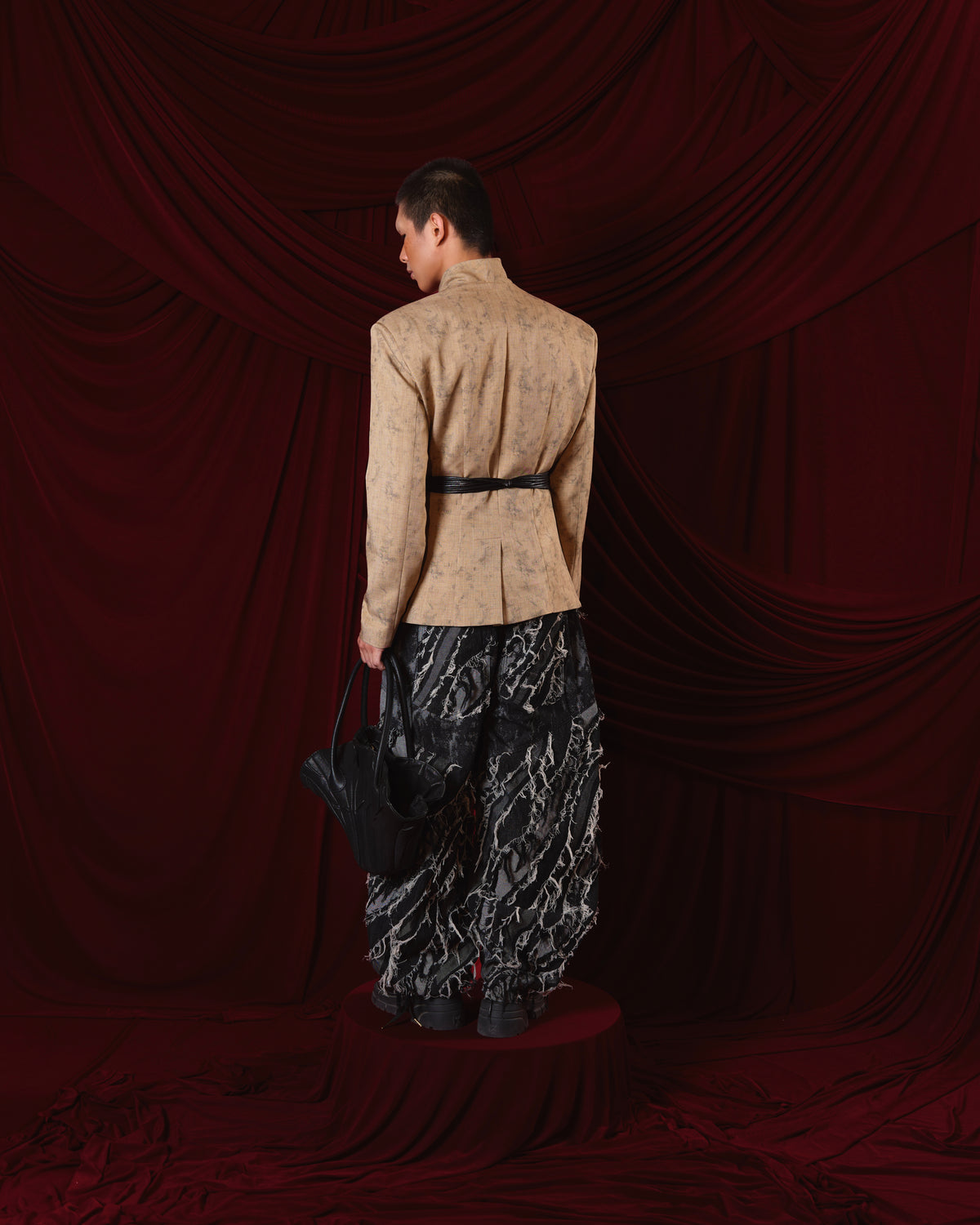 tan-tro-jeans an heritage astoud