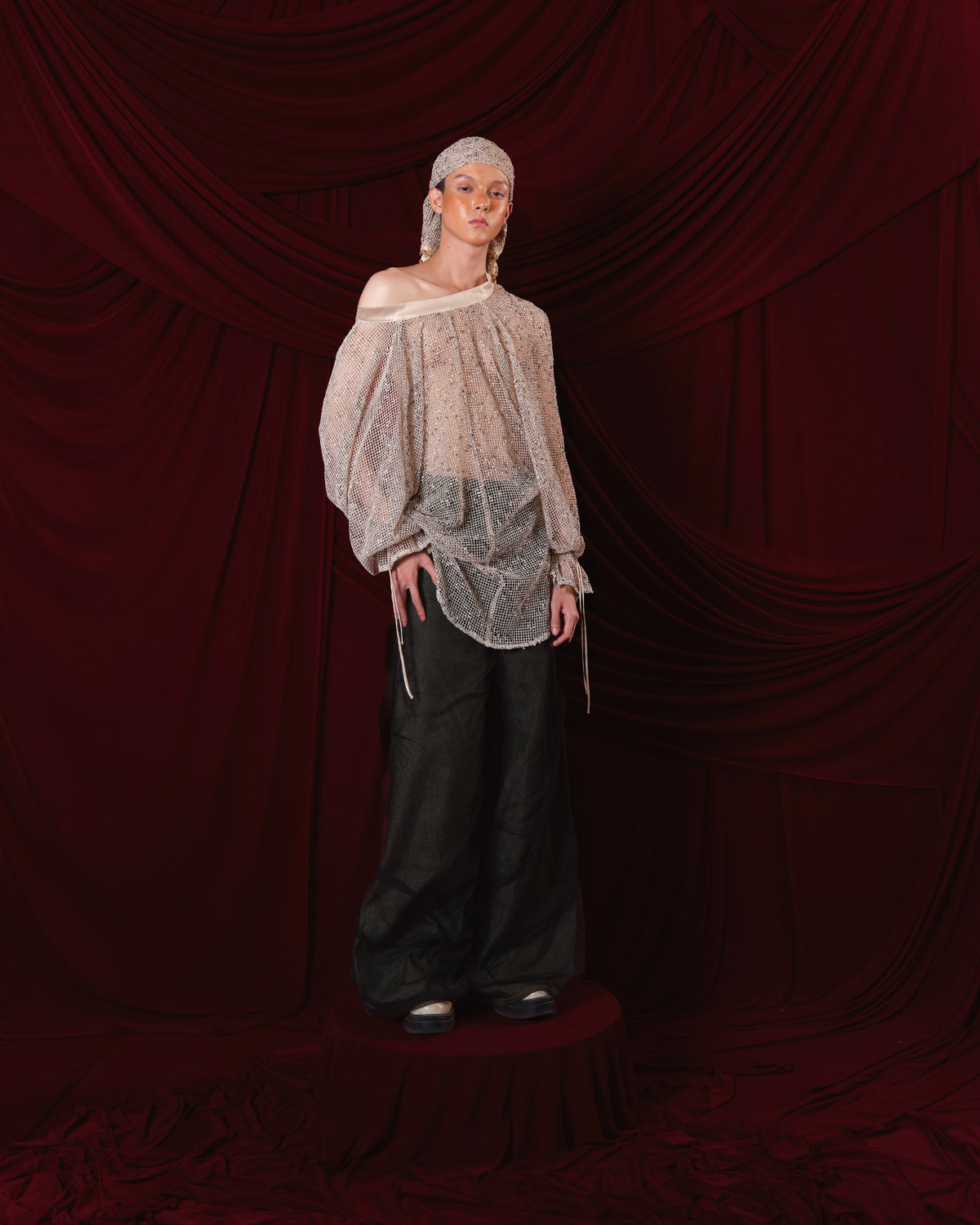 beige-hoa-tinh-mesh-shirt an heritage astoud