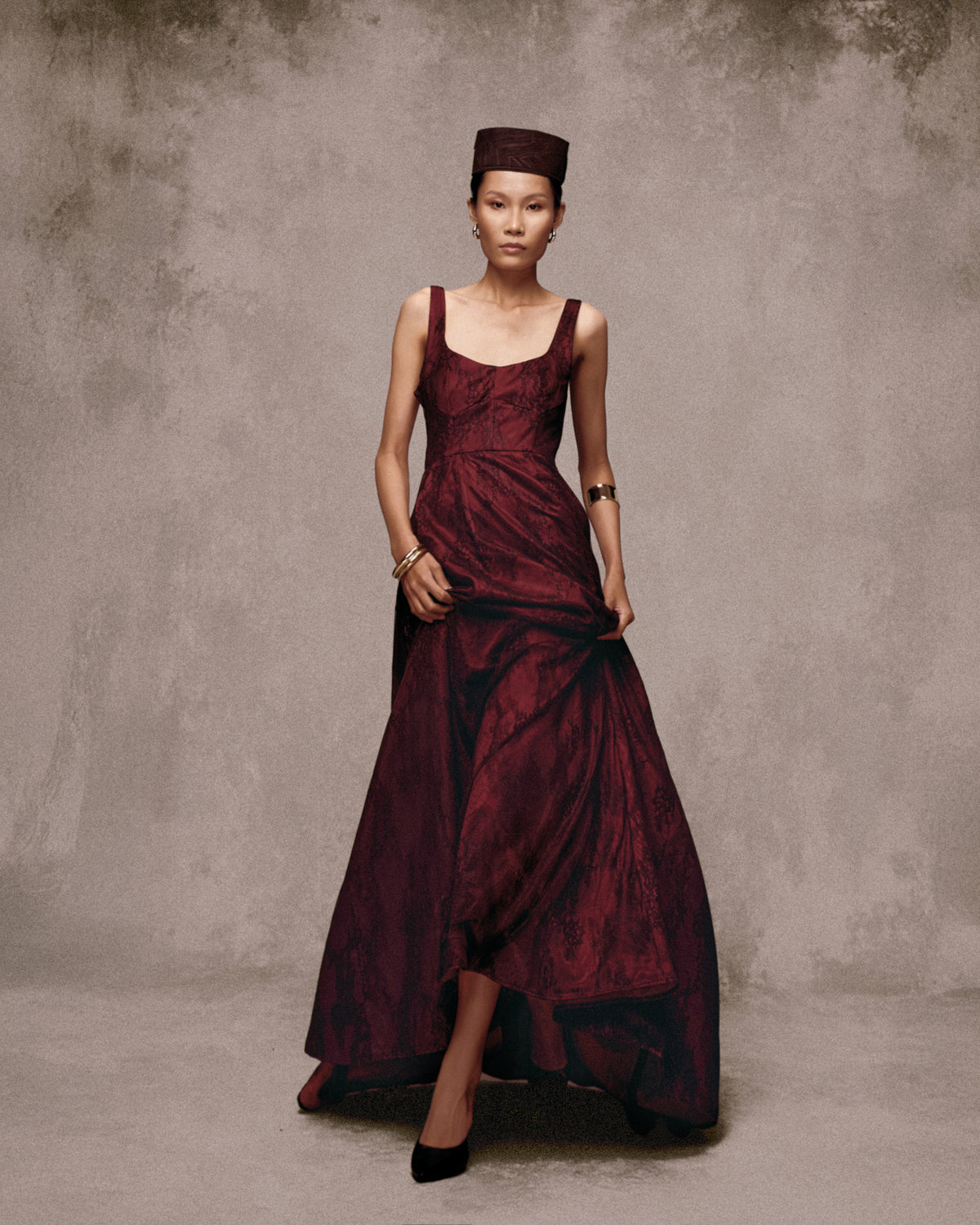 NHA RONG TAFFETA GOWN