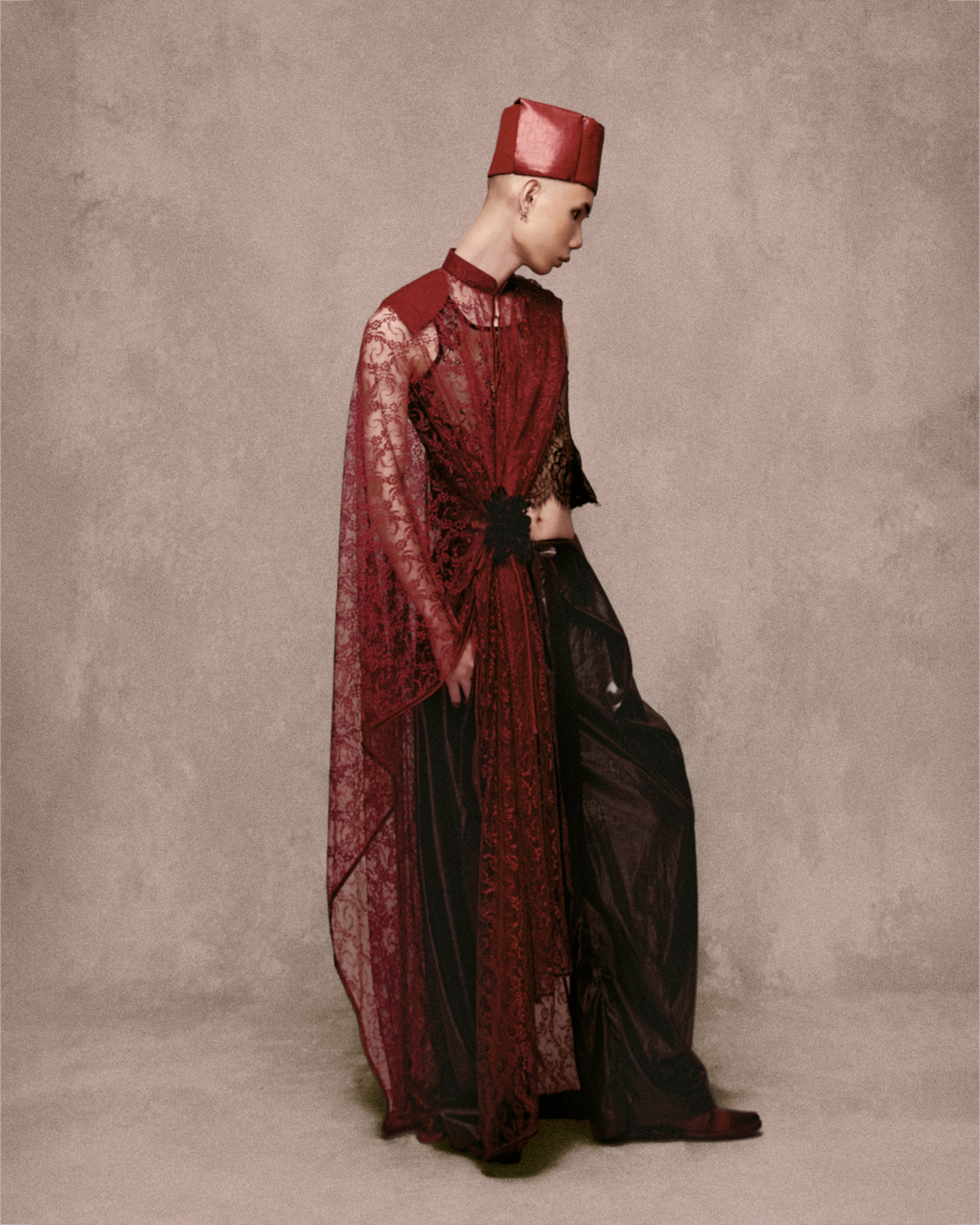 Xóm Đạo Lace Cape