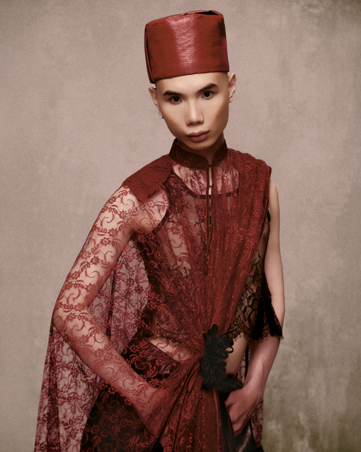 Xóm Đạo Lace Cape