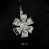 METALIC FLORAL CHARM