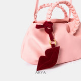 RED LIPS CHARM