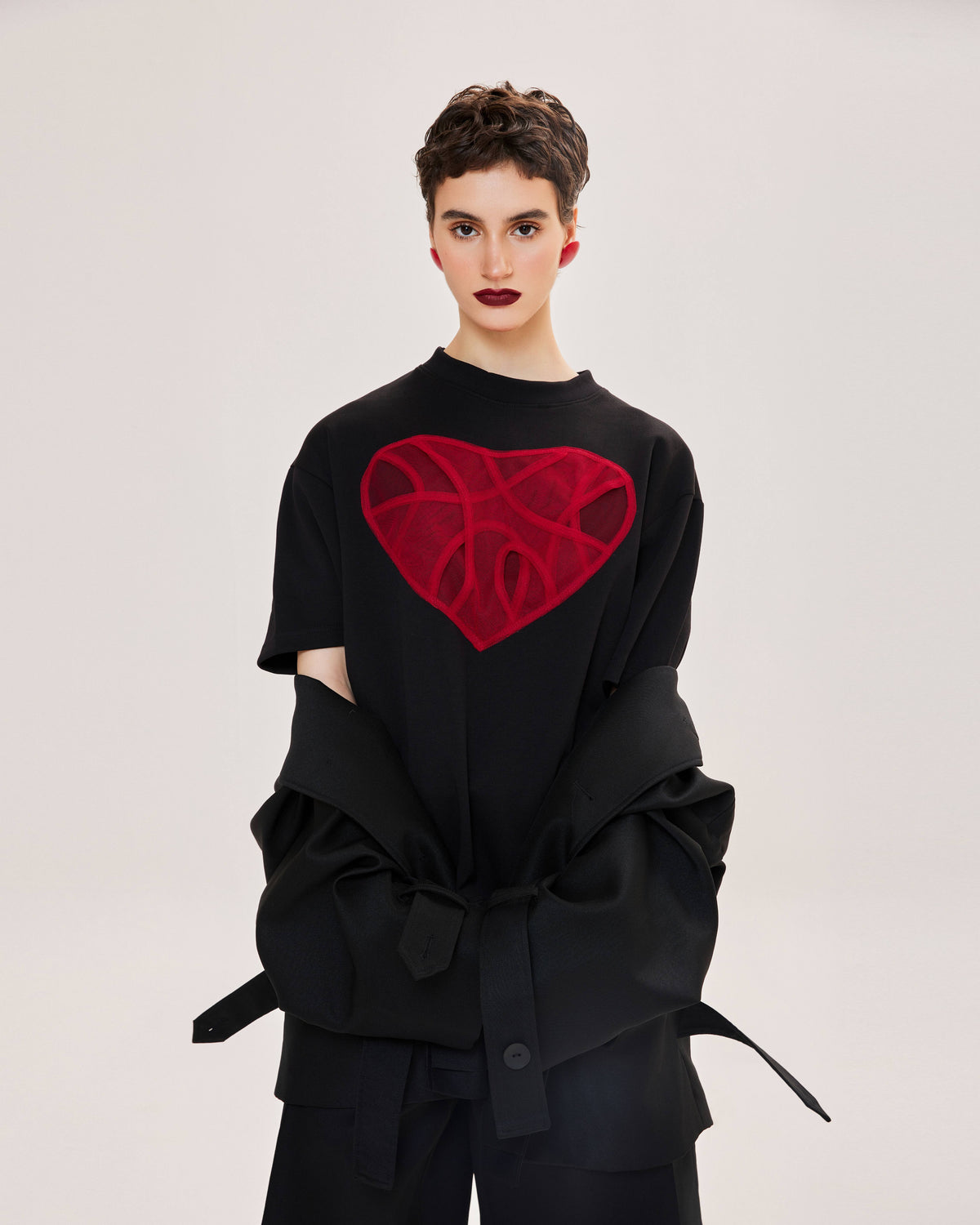 tsunami-heart-t-shirt-black astoud caostu