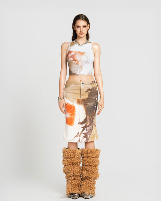 MAP FACE PRINTED CROPPED TOP - BROWN