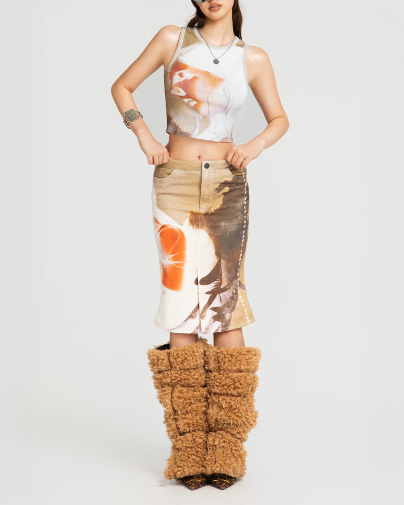 MAP FACE PRINTED CROPPED TOP - BROWN