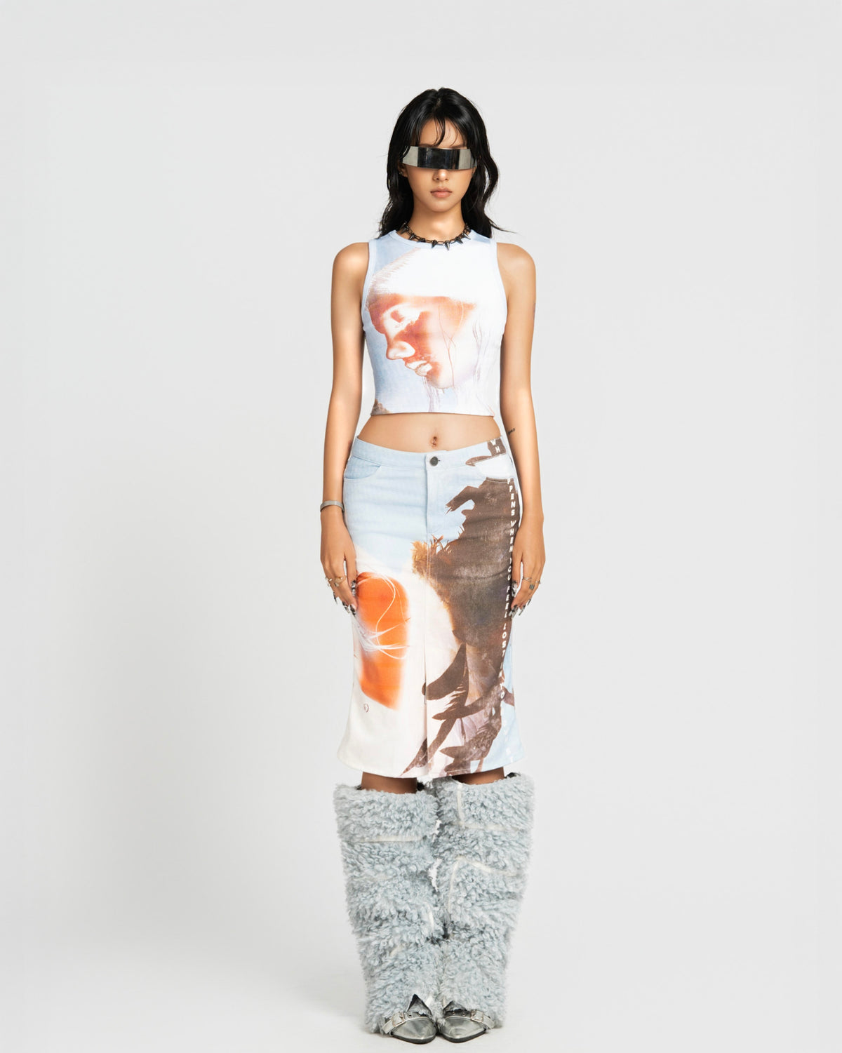 MAP FACE PRINTED CROPPED TOP - BLUE