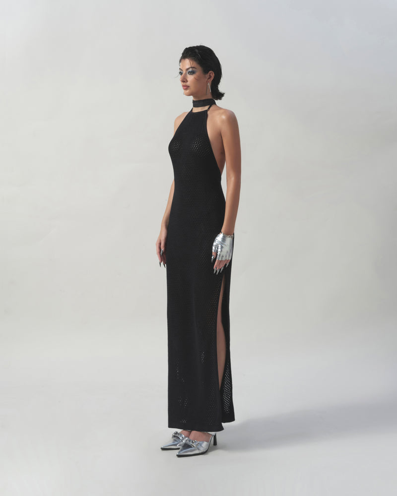 backless-crochet-dress tatichu astoud