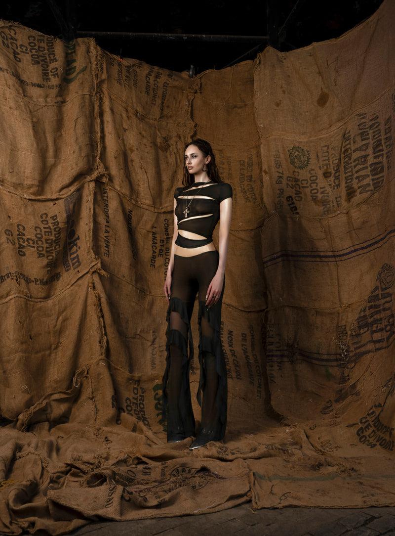 mother-cut-out-mesh-top tatichu astoud