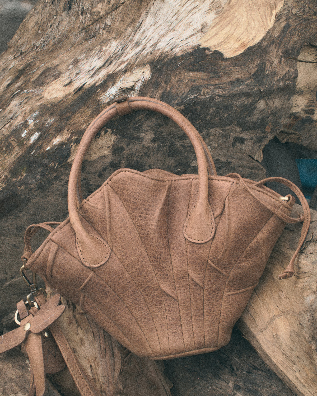 BROWN DRIED LOTUS LEAVES LEATHER BAG - PM