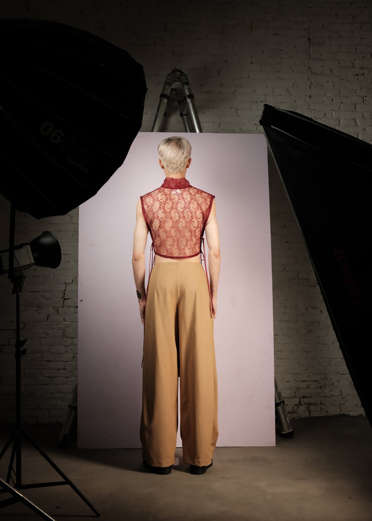 do-lua-lace-top-an-heritage astoud