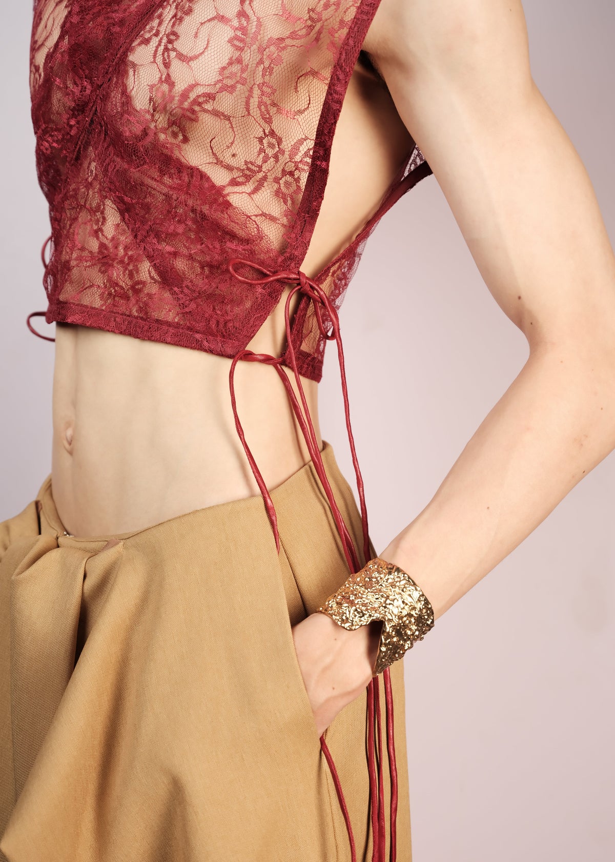 do-lua-lace-top-an-heritage astoud