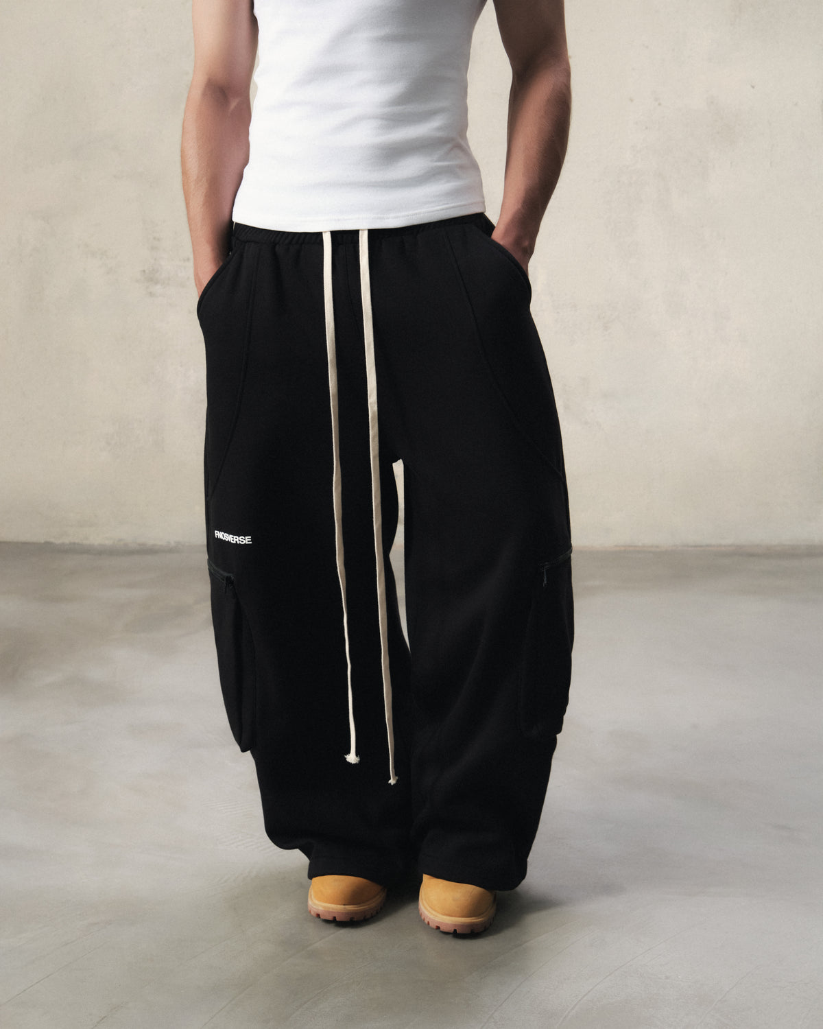 psp1-fnos-fermeture-sweat-pants-black fnos astoud