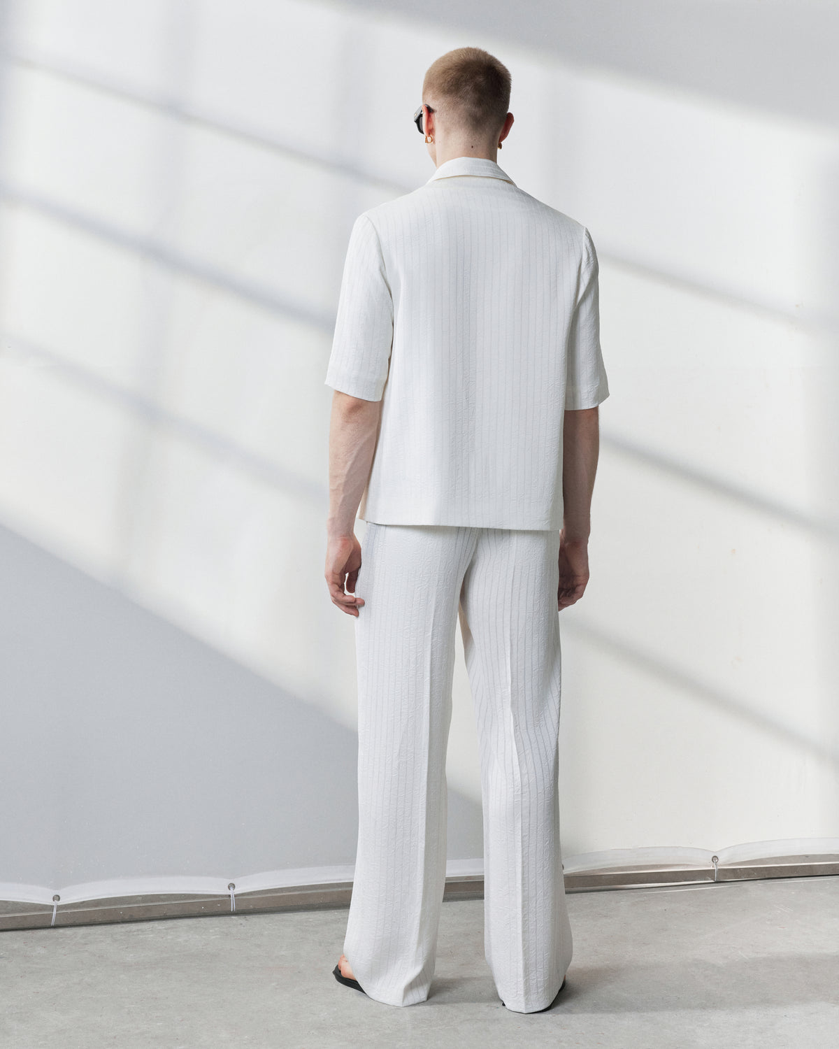 s25-mens-white-pinstriped-silk-pants fortythree astoud
