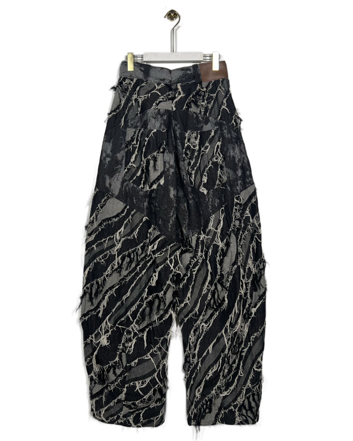 tan-tro-jeans an heritage astoud