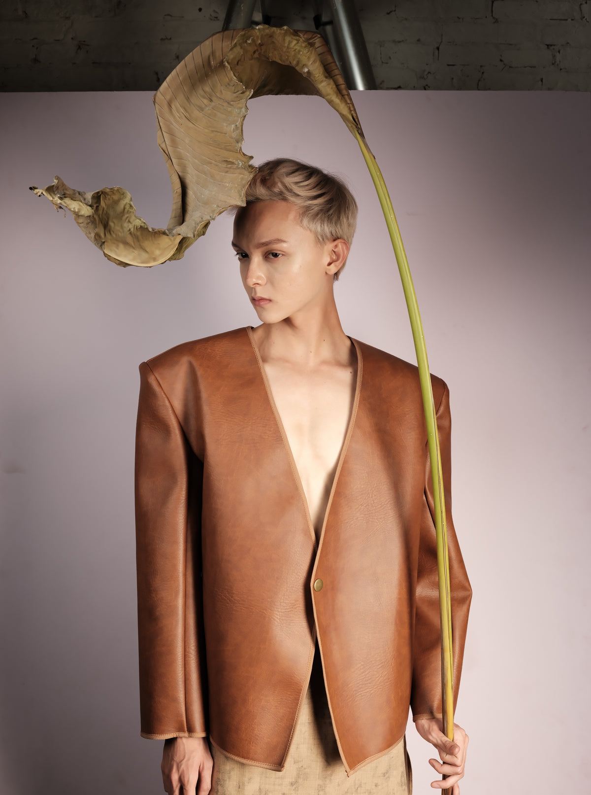 gach-nung-leather-blazer an heritage astoud