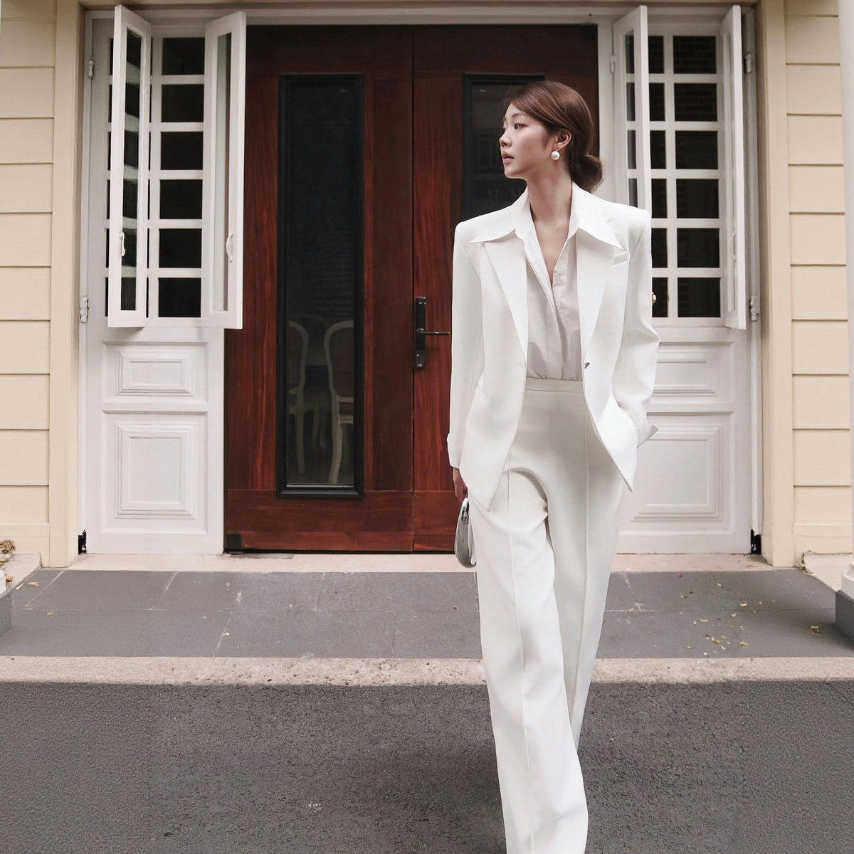 WHITE WIDE LEG PANTS