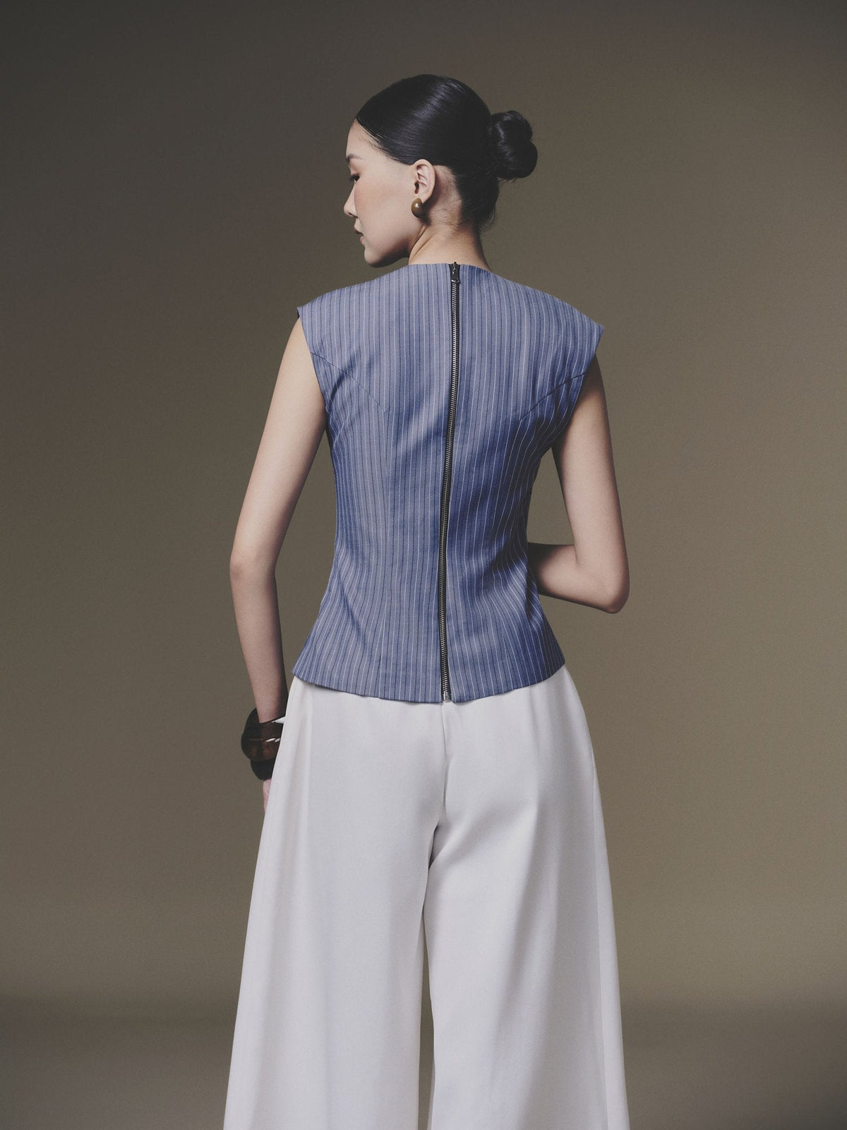 BLUE DOUBLE VEST
