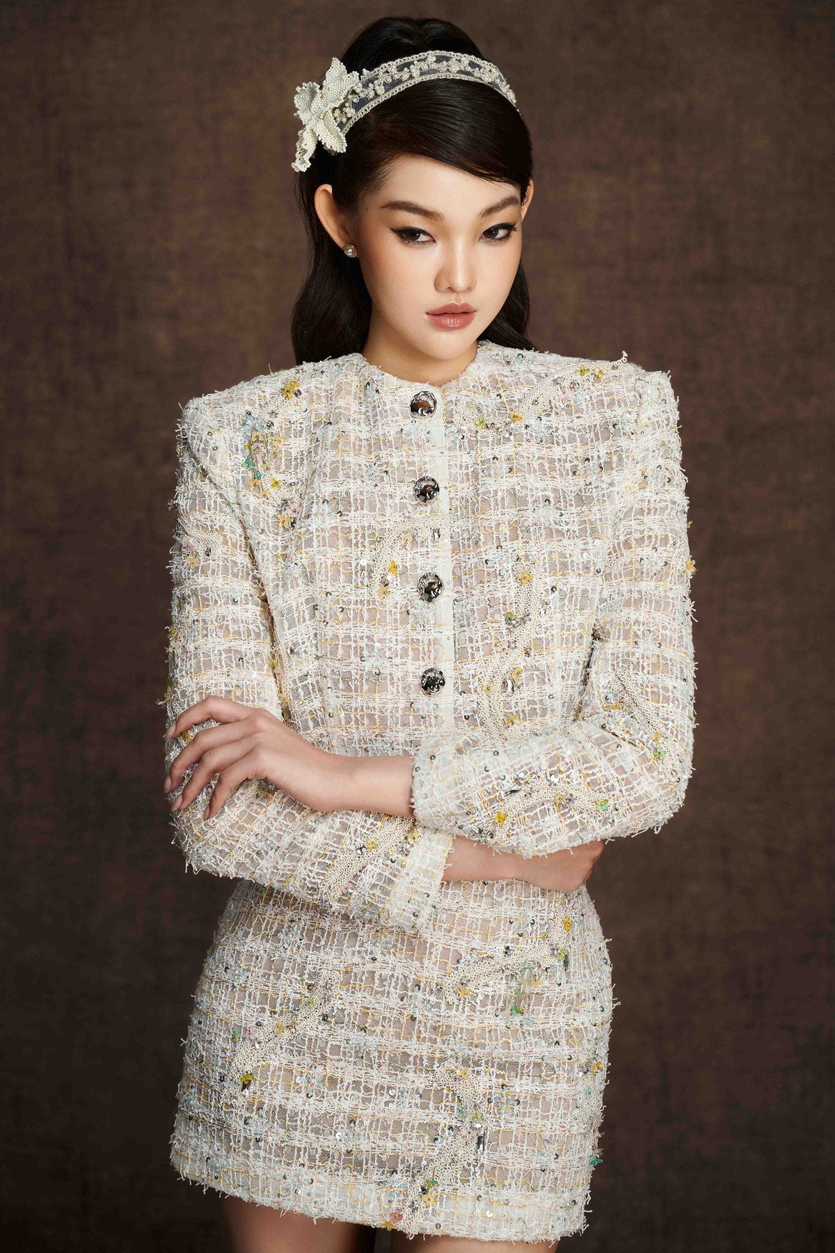BEIGE EMBROIDERED CROP BLAZER