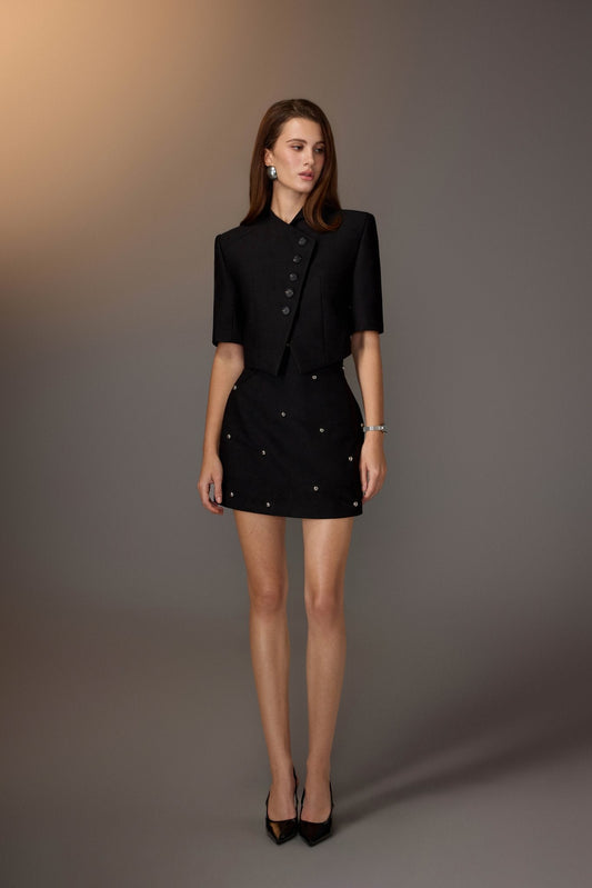 BLACK FLAP COLLAR TOP