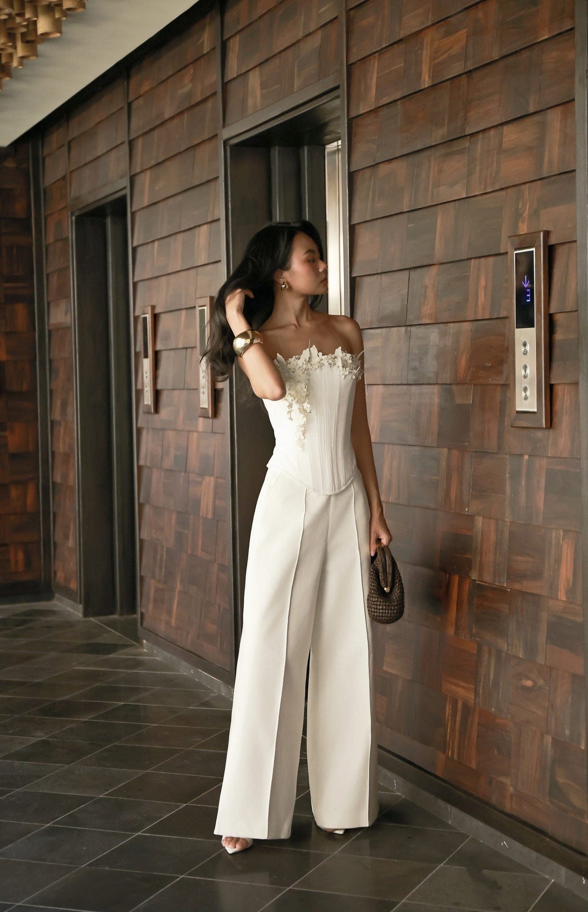 WHITE BOUQUET CORSET TOP
