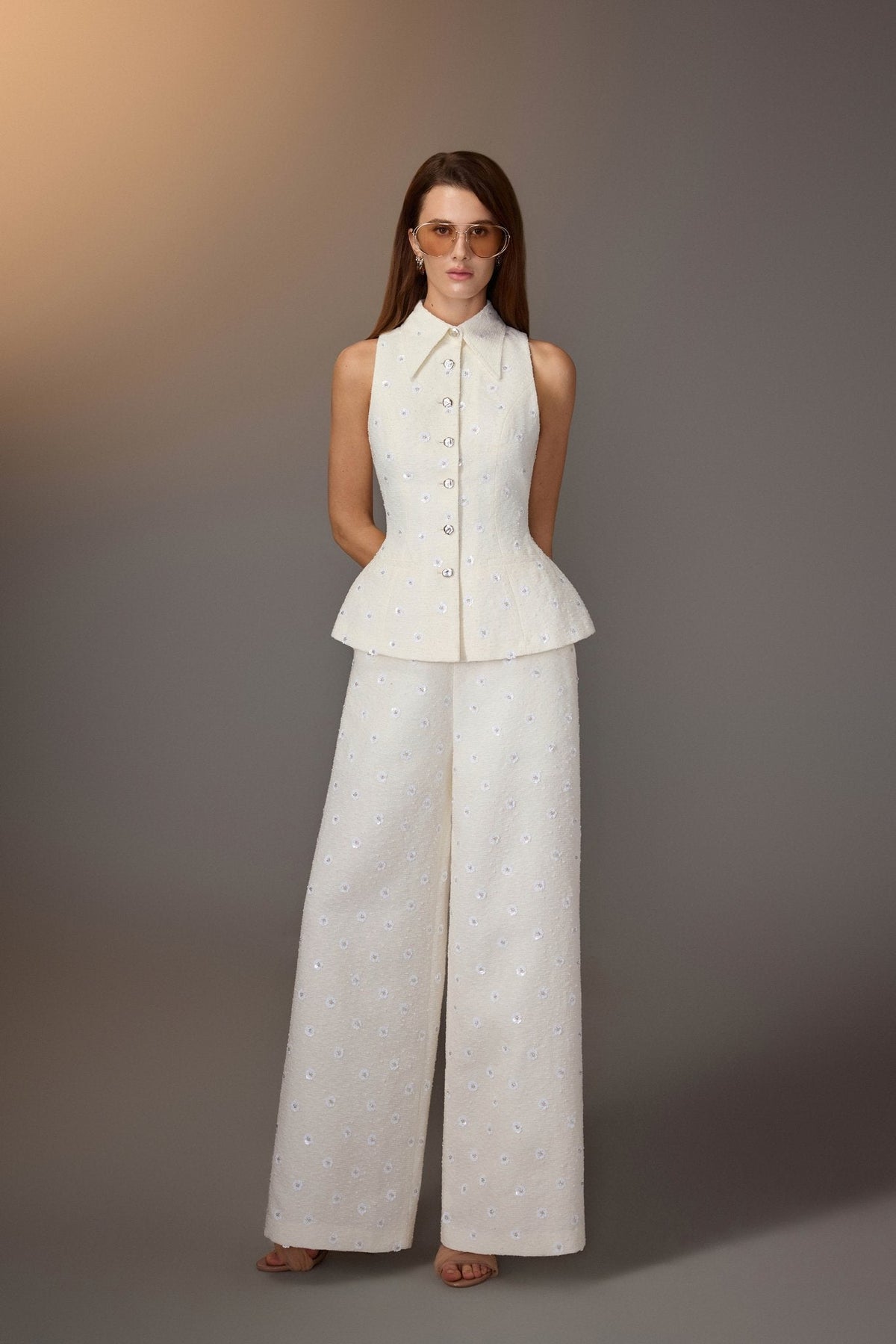 WHITE KODEMARI WAISTCOAT