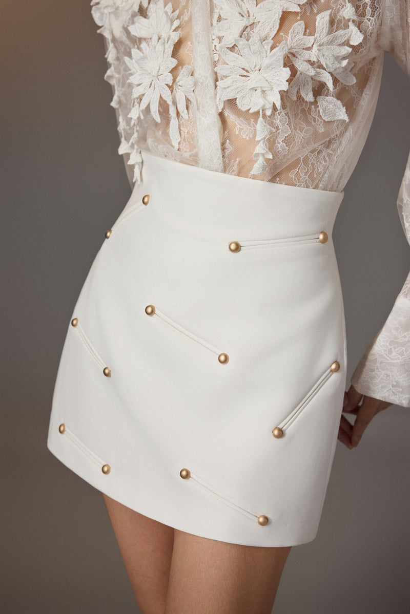 WHITE EMBROIDERED VINE SHIRT