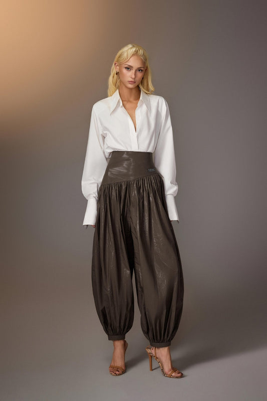 BROWN BAGGY PANTS