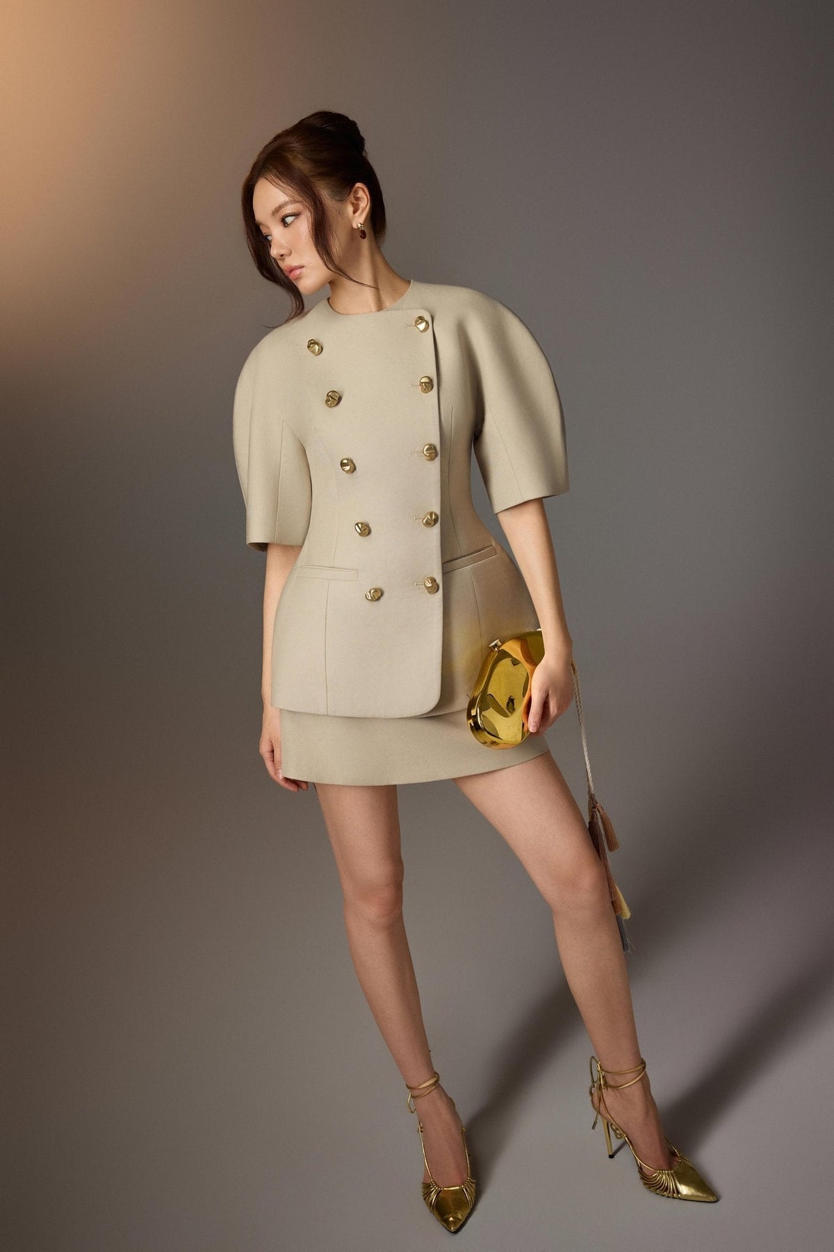 PUFF-SLEEVE BUTTON BLAZER