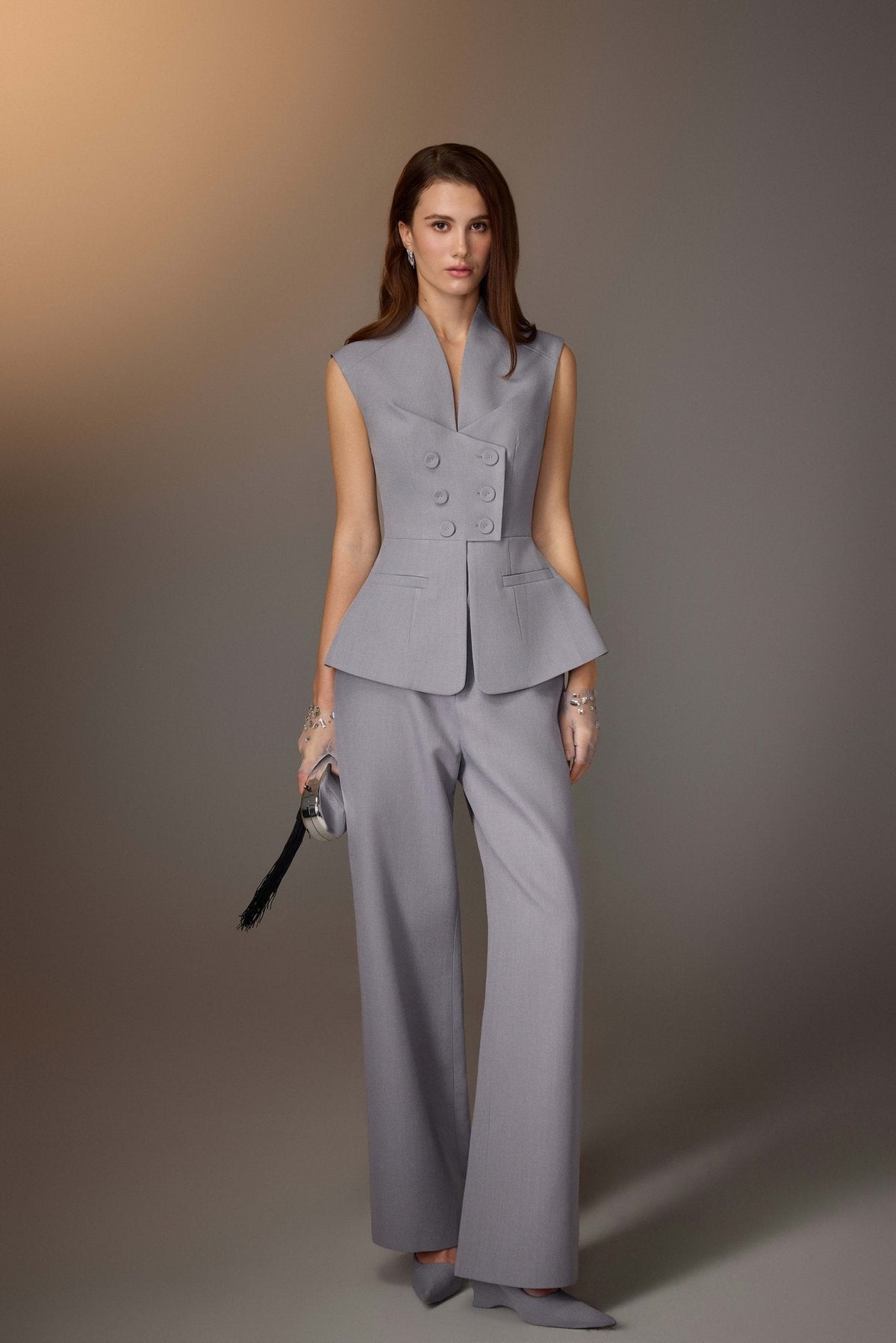 GREY SLEEVELESS BUTTON BLAZER