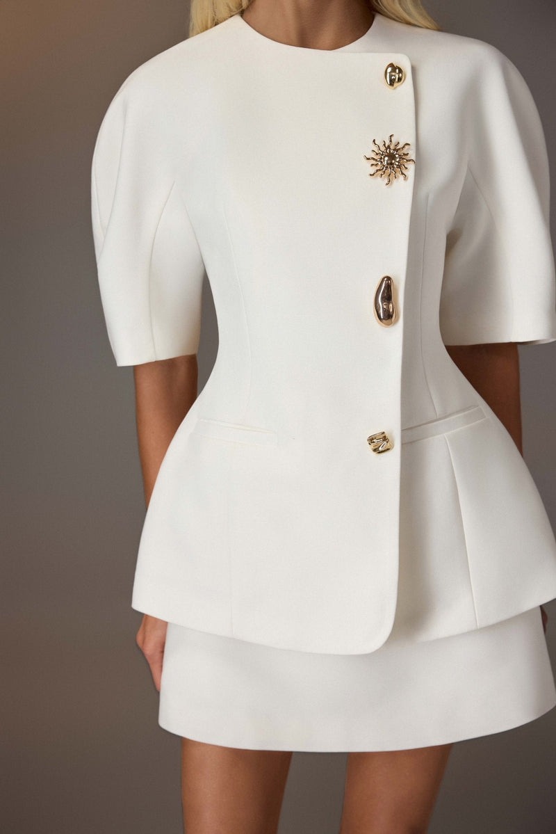 WHITE PUFF-SLEEVE BUTTON BLAZER