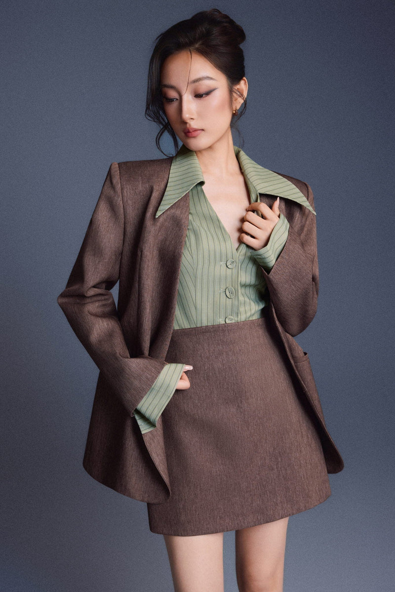 TAILORED CINCHED SHIRT