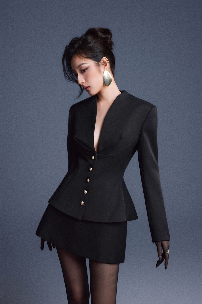 BLACK FOLDED BUTTONS TOP