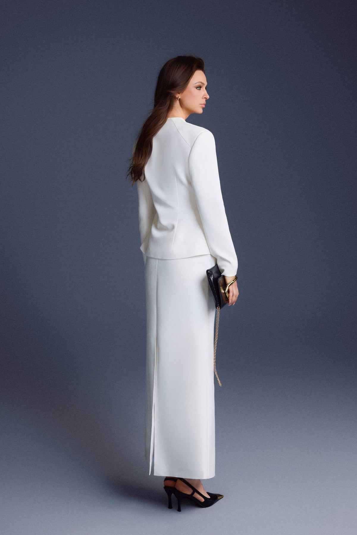 WHITE FOLDED BUTTONS TOP