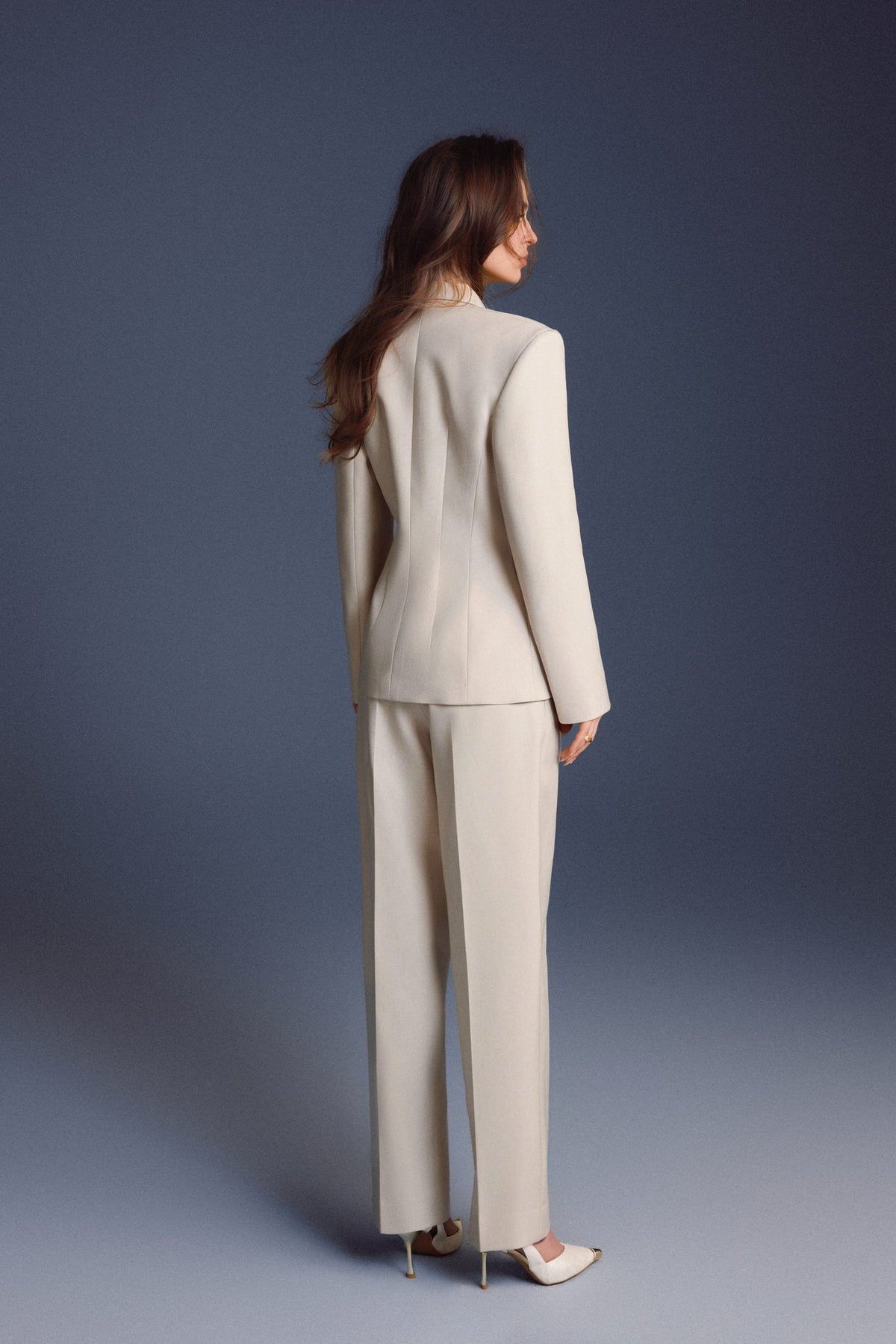 DOUBLE-BREASTED FLAP BLAZER