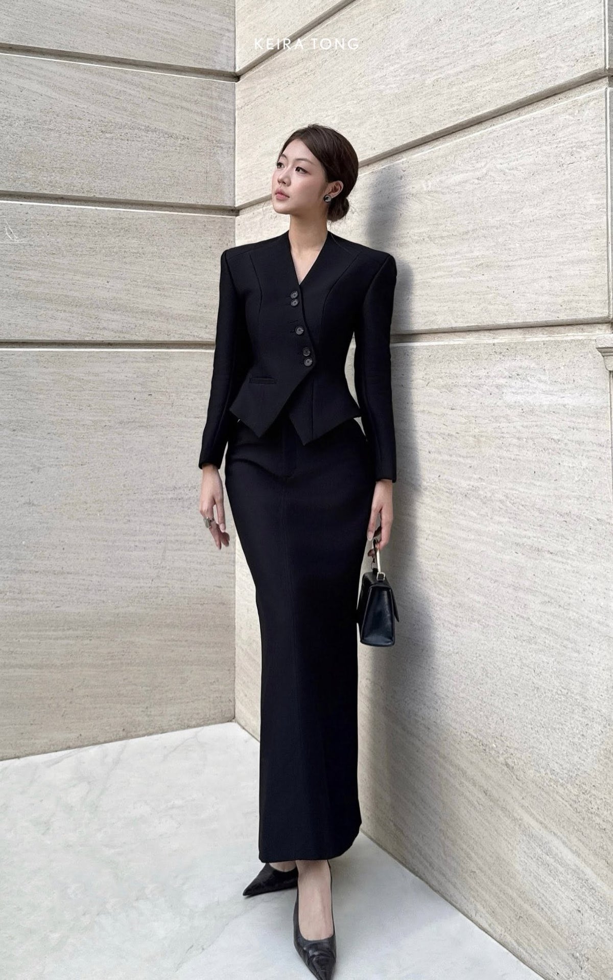 BLACK POINTED WRAP BLAZER