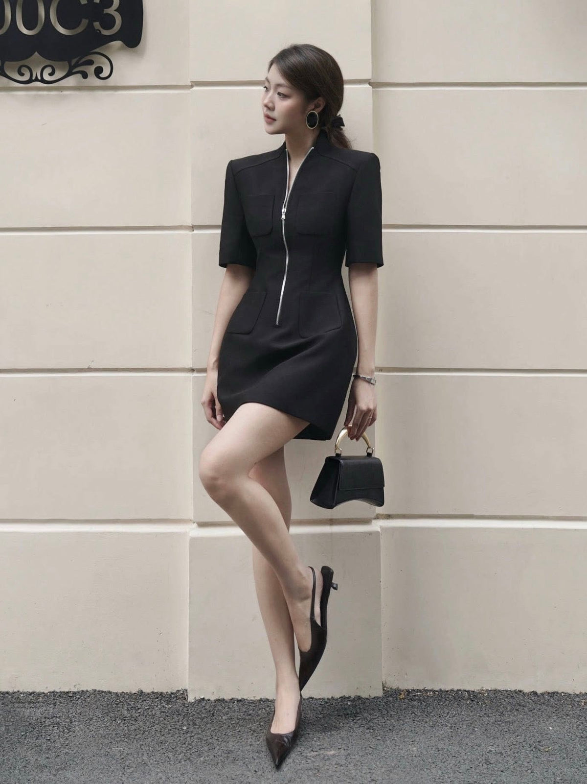 BLACK ZIPPED MINI DRESS