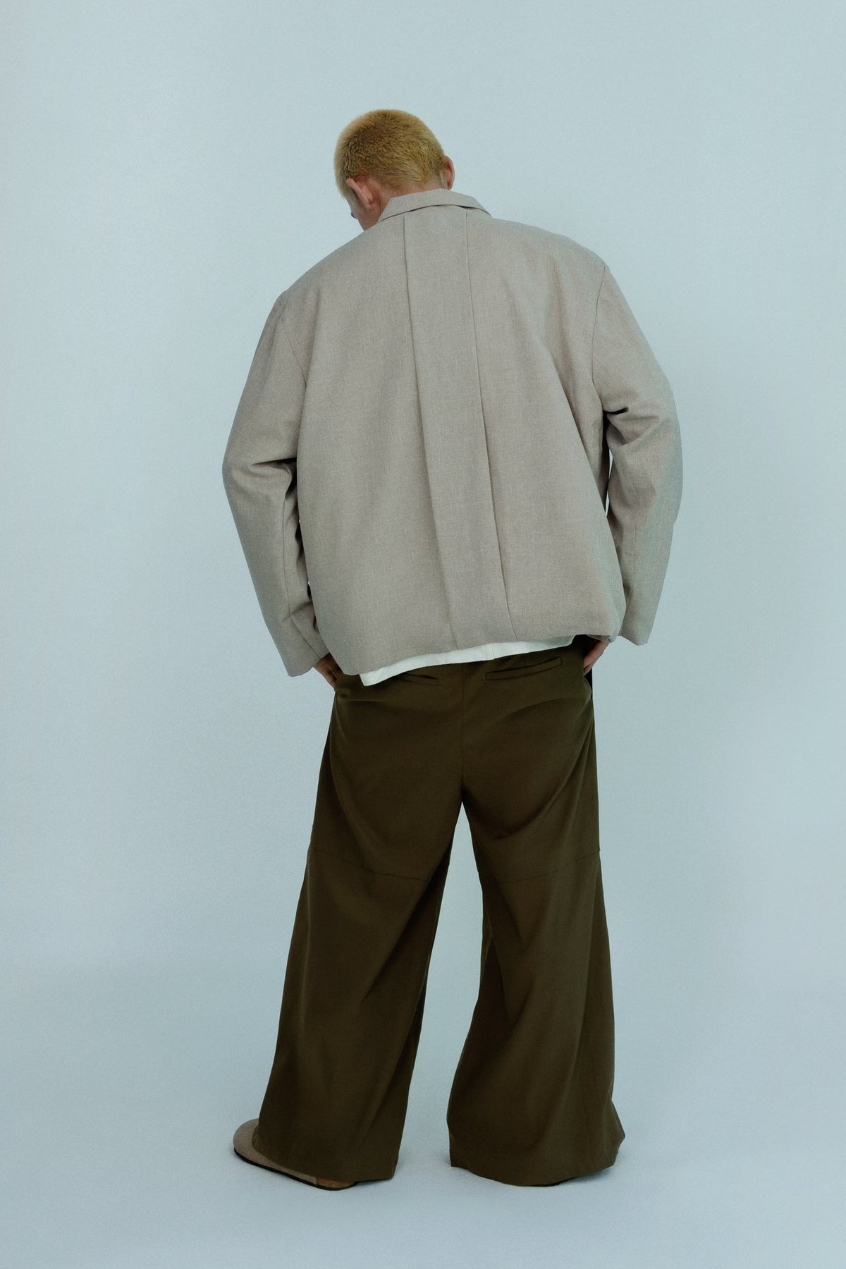 random-pleated-pants-THE-IDIOT