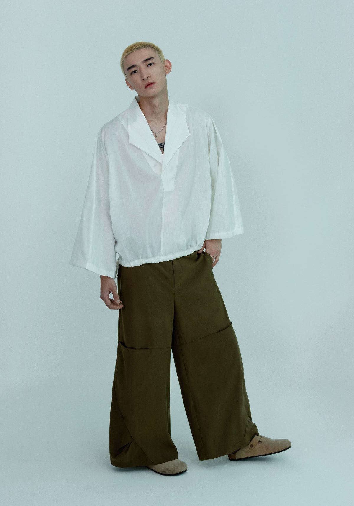 random-pleated-pants-THE-IDIOT