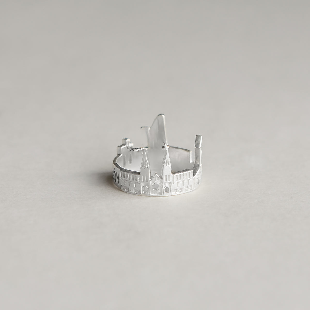 Saigon City Ring SHIMMER ASTOUD