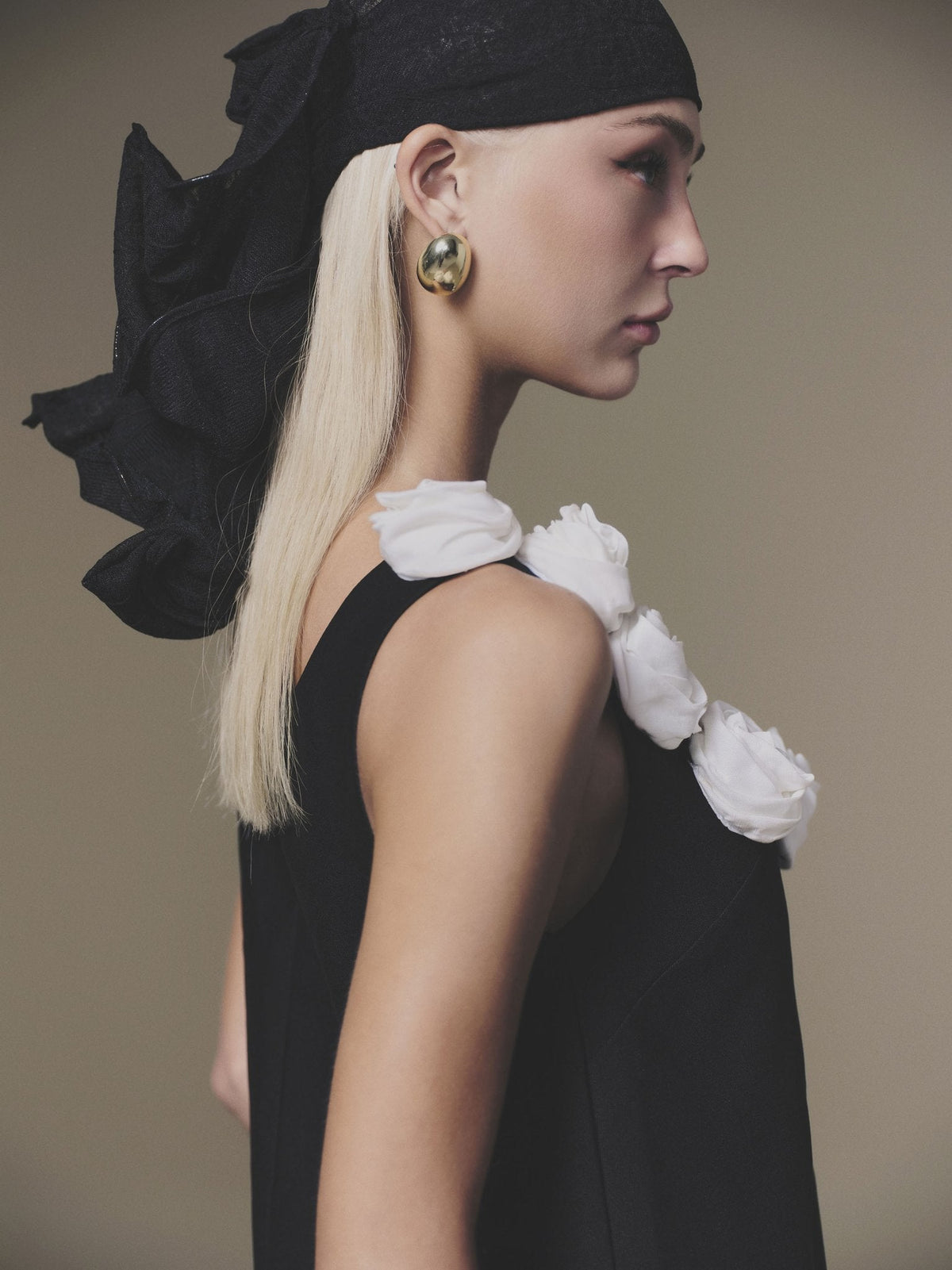 BLACK ROSELLIA DRESS